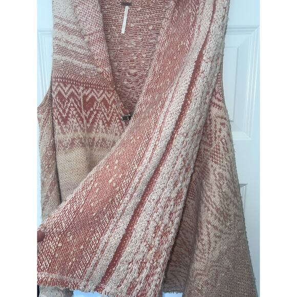 Free People "In Your Arms"  Swing Sweater Vest Cardigan Size Small - Picture 6 of 10